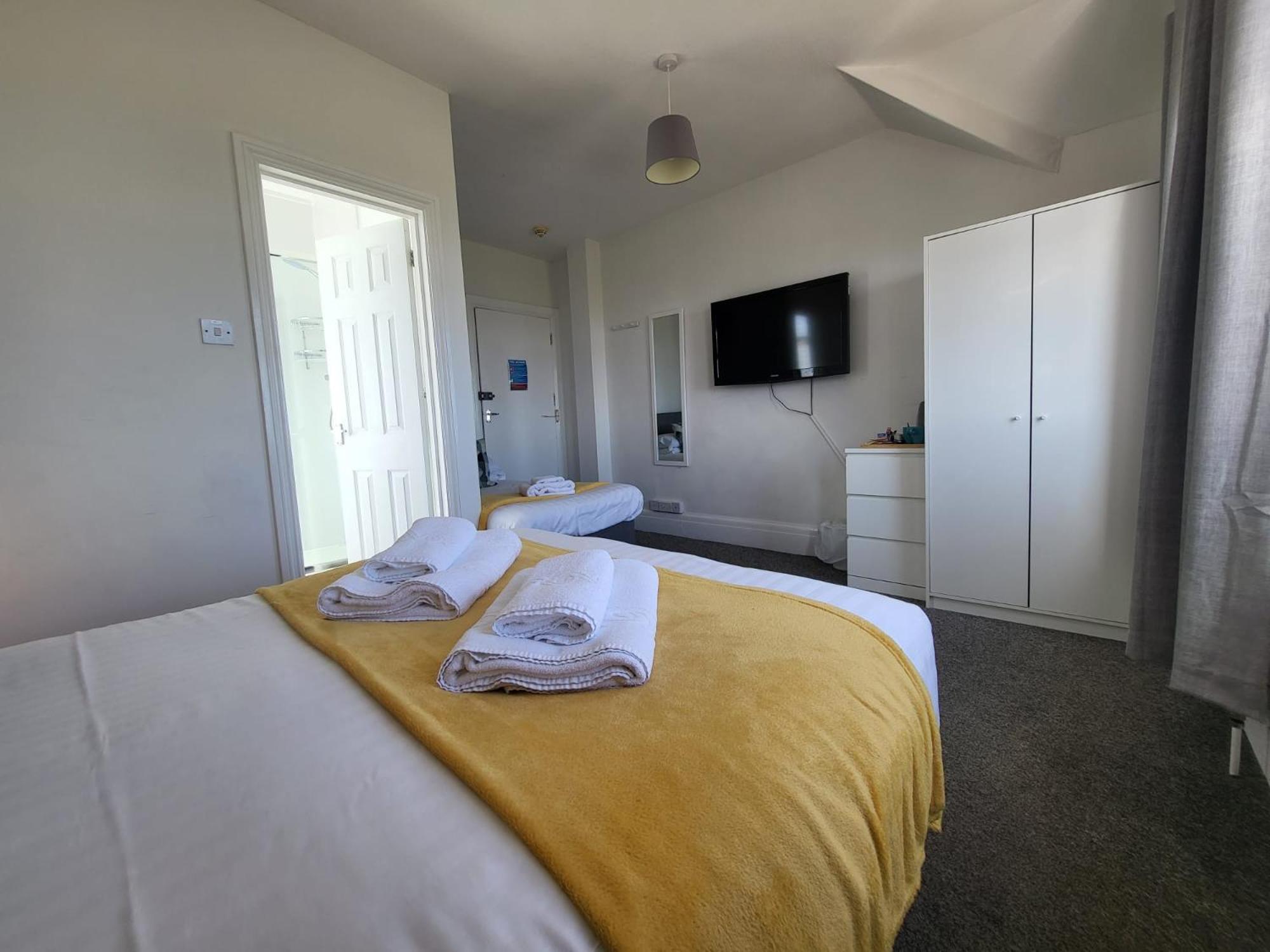Beach Hotel Torbay B&B 페인턴 외부 사진
